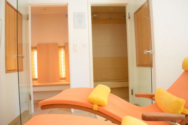 Infrarotkabine und Aromadampfdusche Infrarotkabine und Aromadampfdusche