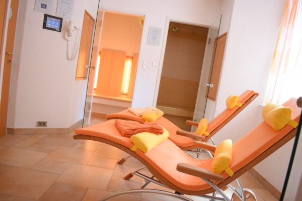 Touchdisplay zum Einstellen der gewünschten Temperaturen Touchdisplay zum Einstellen der gewünschten Temperaturen