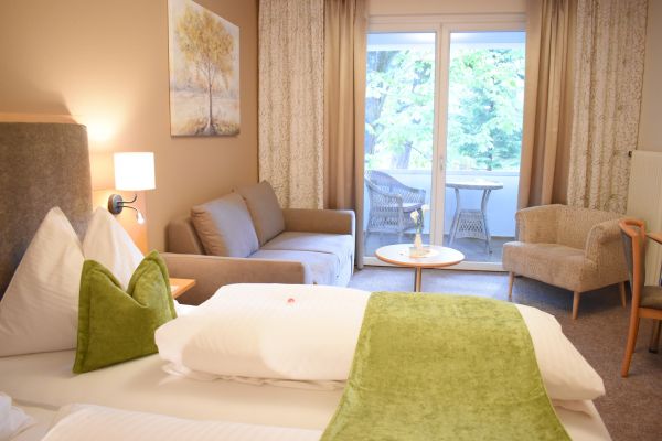 Vierbettzimmer im 1. Stock in Richtung Gastgarten Vierbettzimmer im 1. Stock in Richtung Gastgarten